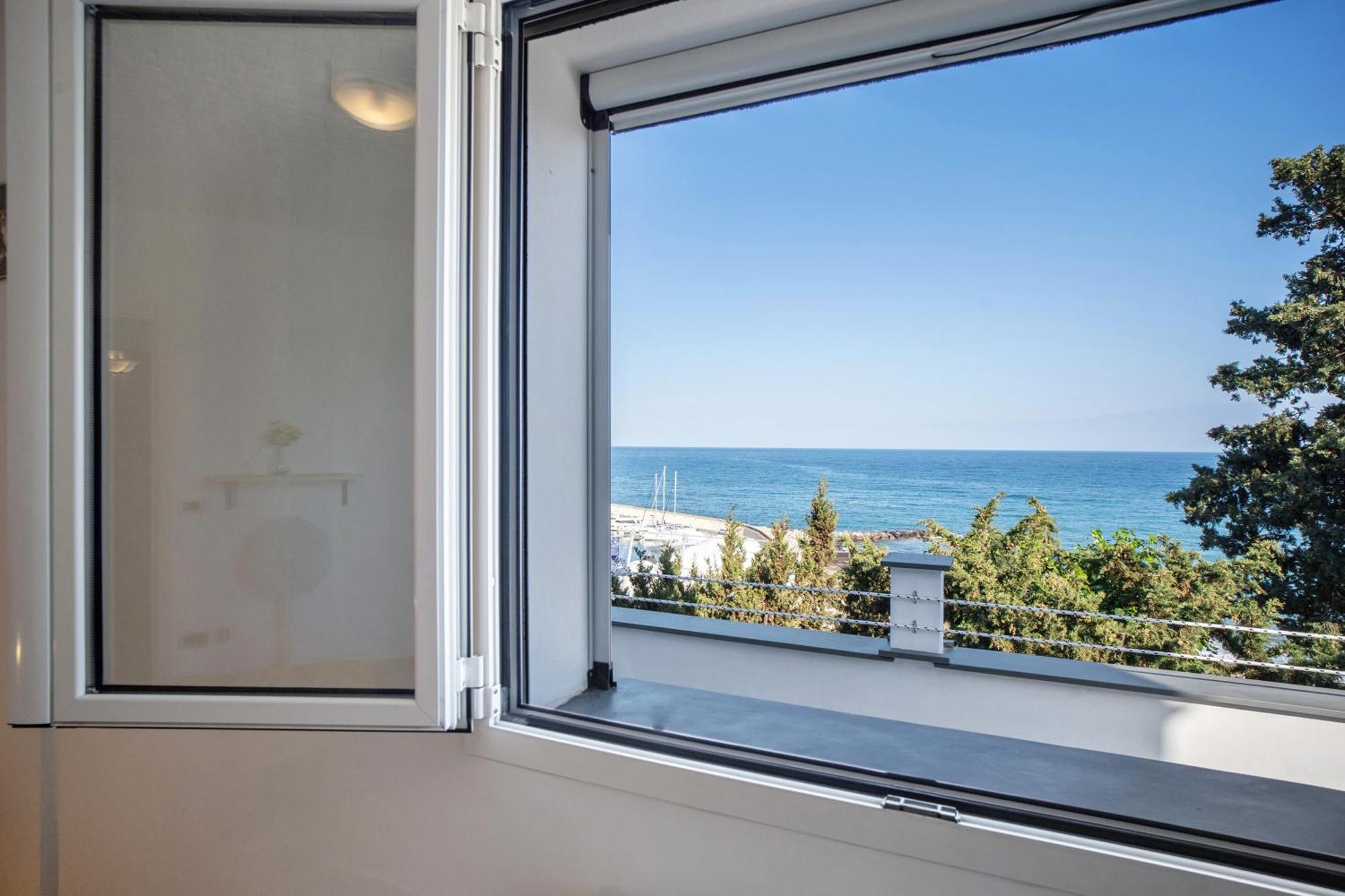 Apartamento Alba Marina San Lorenzo al Mare Exterior foto